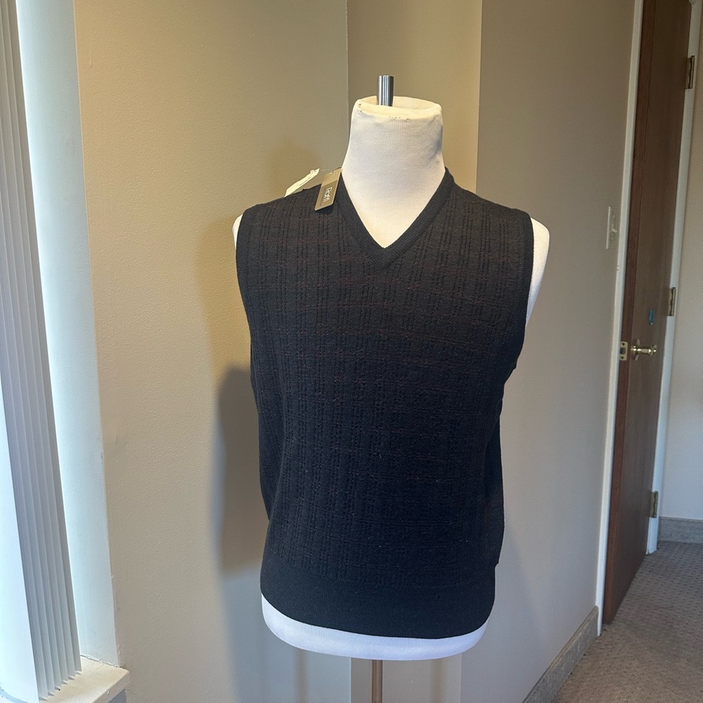 Men sweater vest